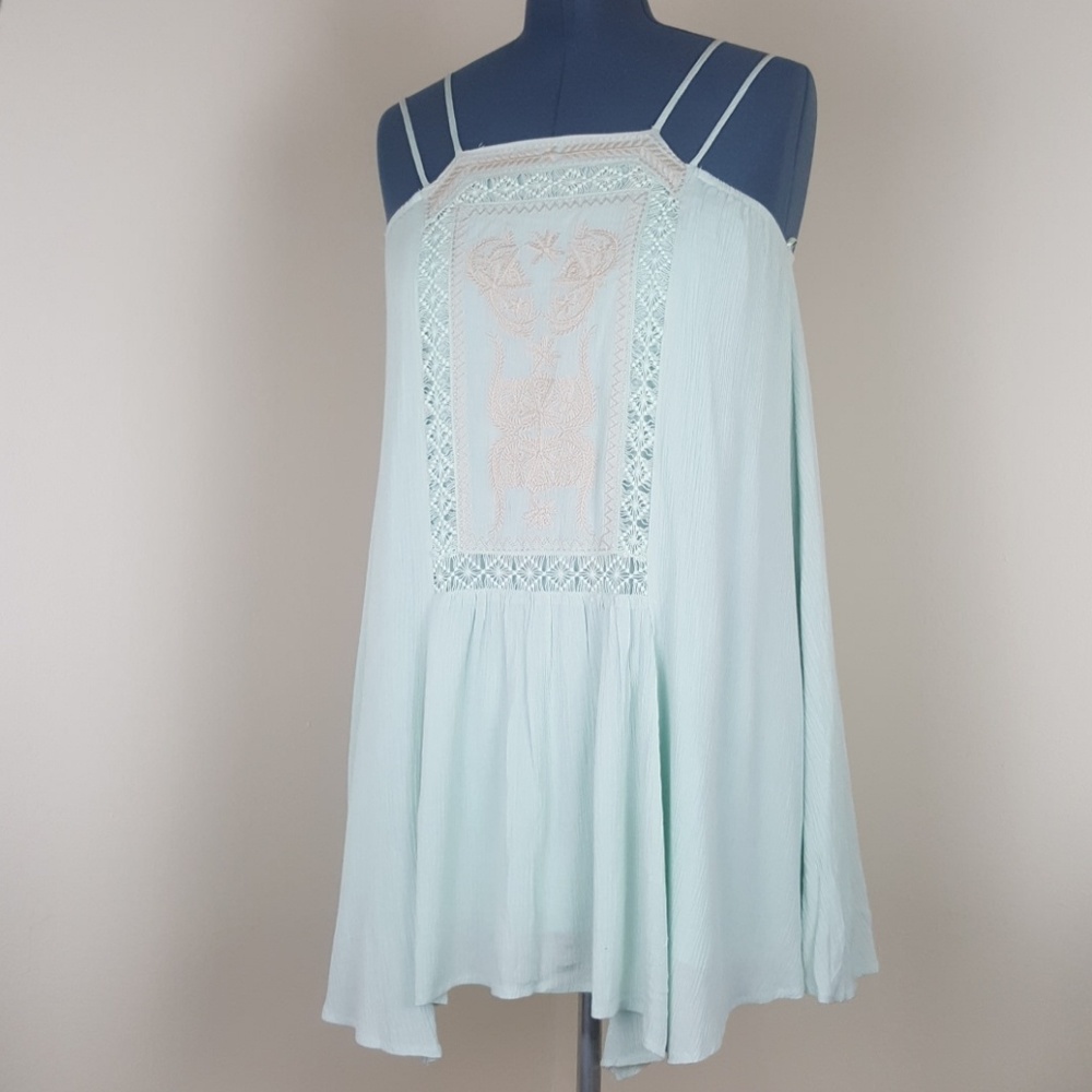 PAPER CRANE Mint Embroidered Boho Flowy Top Fest